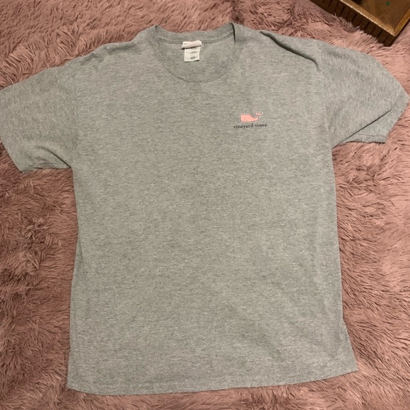 Vineyard Vines Other - Gray vineyard vines men’s tee shirt